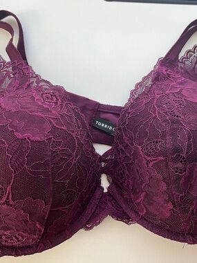 torrid Lace Underwire Bra in Deep Plum
